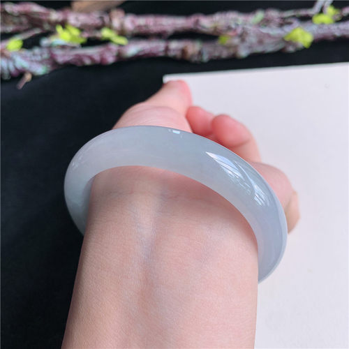 5月新品 鸿玉翡翠54圈口冰糯种带底色正圈玉手镯女款正品1K60513