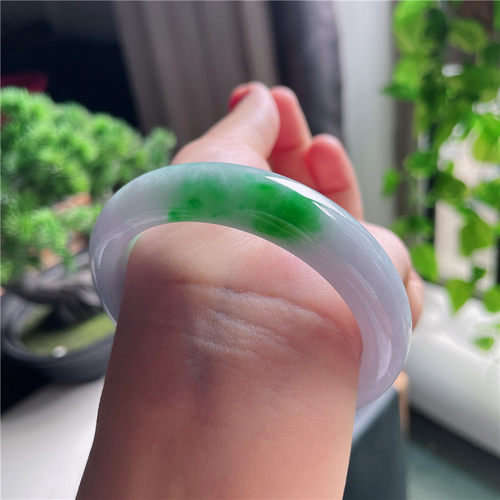 10月新品 鸿玉翡翠55圈口冰糯种飘阳绿正圈玉手镯女款正品2M91015