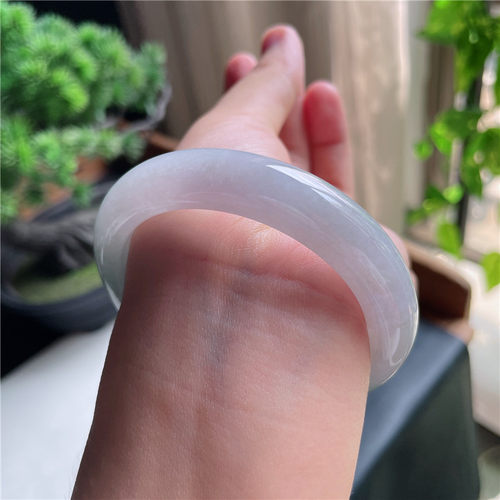 9月新品 鸿玉翡翠54圈口冰种紫韵底飘绿正圈玉手镯女款5Y20919