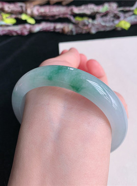 5月新品 鸿玉翡翠56圈口冰糯种飘绿花正圈玉手镯女款正品5C70506