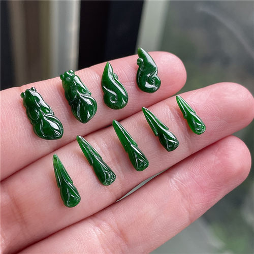 8月新品 鸿玉翡翠冰糯种满绿辣绿年年有余玉兰花裸石一手出HY0995