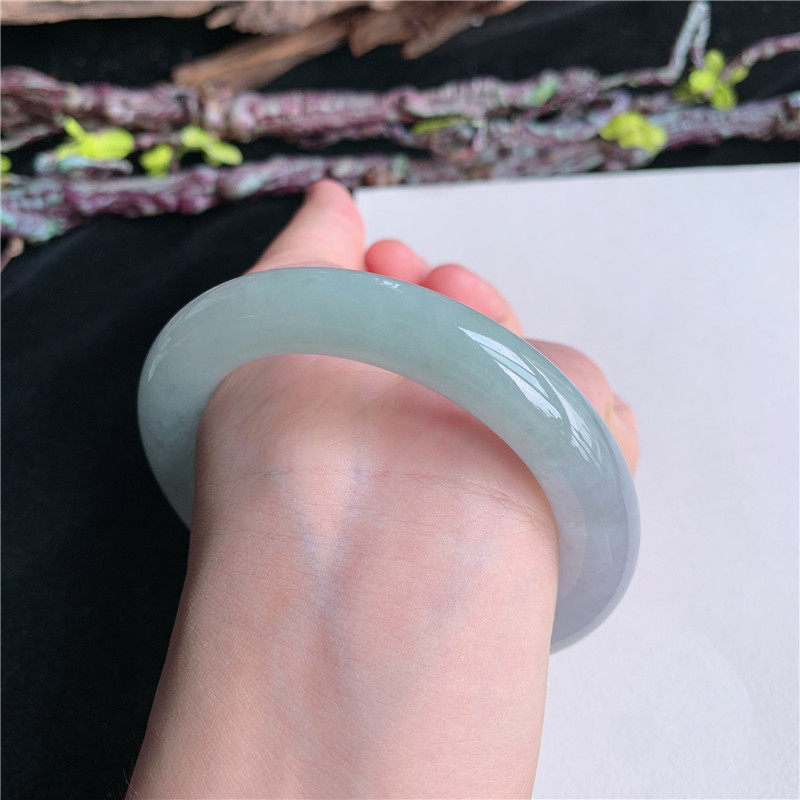 6月新品 鸿玉翡翠57圈口冰糯种淡紫淡绿圆条玉手镯女款20L50605