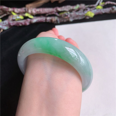 4月新品 鸿玉翡翠56圈口冰糯种飘绿正圈玉手镯女款 正品12K10429