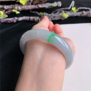 8月新品 鸿玉翡翠56圈口冰糯种紫底飘绿花正圈玉手镯女款8G80801