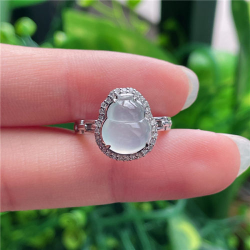 10月新品 鸿玉翡翠18k金镶嵌冰种白冰招财葫芦精美戒指 A881016
