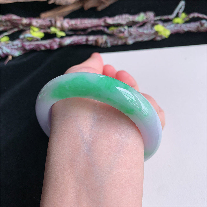 5月新品 鸿玉翡翠56圈口冰糯种紫底飘阳绿正圈玉手镯女款1B20511