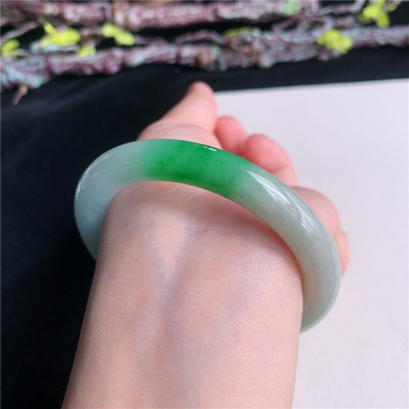 6月新品 鸿玉翡翠54圈口冰糯种双彩圆条玉手镯女款正品25G50603
