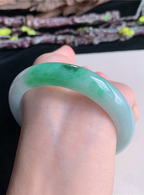 6月新品 鸿玉翡翠56圈口冰糯种飘绿花正圈玉手镯女款正品3R50603