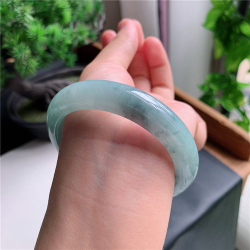 9月新品 鸿玉翡翠55圈口冰糯种飘花正圈玉手镯女款正品7G80902