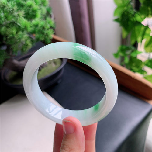 8月新品 鸿玉翡翠53圈口冰种飘阳绿正圈玉手镯女款正品5S70824