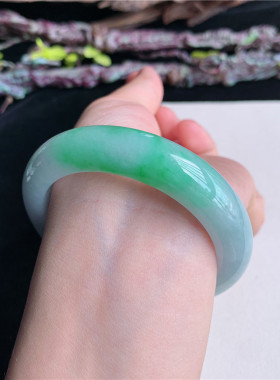 6月新品 鸿玉翡翠53圈口冰糯种飘阳绿正圈玉手镯女款正品11G50611