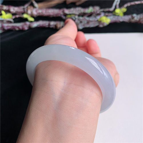 7月新品 鸿玉翡翠56圈口冰糯种带底色正圈玉手镯女款正品2E90703