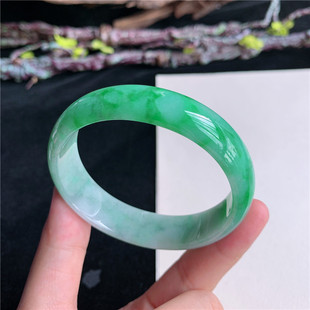 6月新品 鸿玉翡翠55圈口冰糯种飘阳绿贵妃玉手镯女款正品10M10613