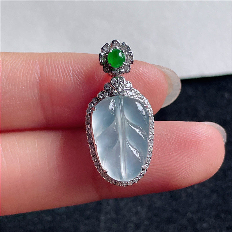9月新品 鸿玉翡翠18k金镶嵌冰种起光白冰金枝玉叶精美吊坠A940920图片
