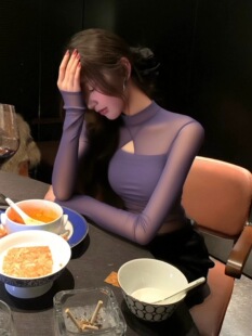 纯欲风性感蕾丝拼接长袖T恤女秋季新款修身显瘦内搭打底衫上衣潮