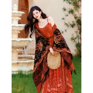 沙漠异域风情红色连衣裙子大西北拍照民族风草原新疆旅游云南复古