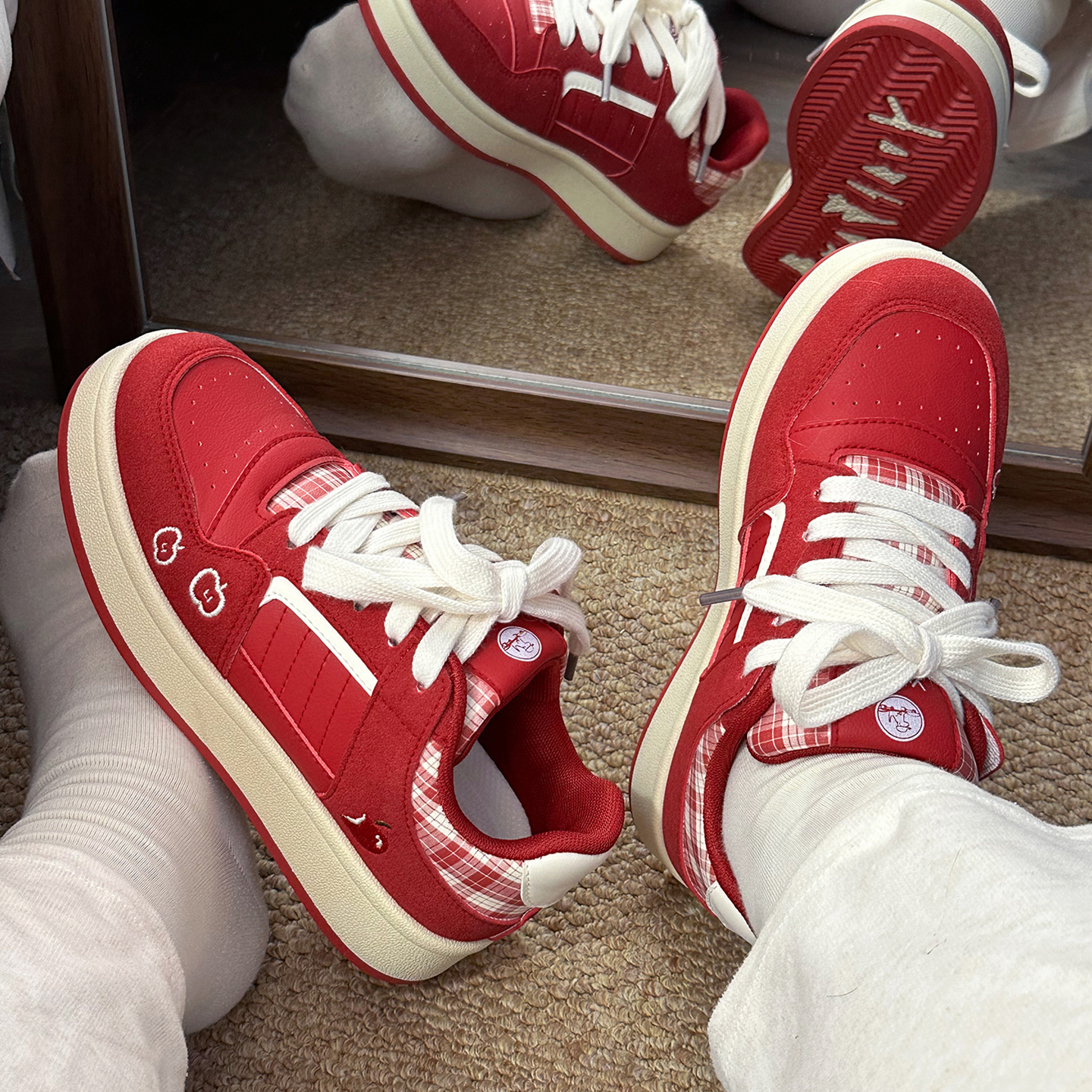 厚底小白鞋女2025新款大红板鞋