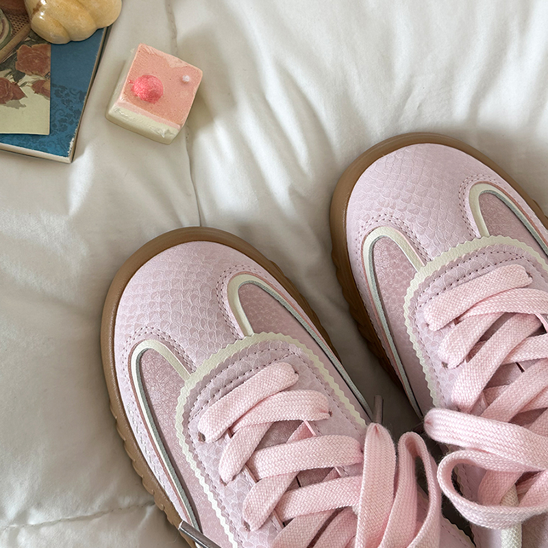 小众德训鞋女小白鞋子学生2025秋季新款韩系百搭皮面休闲运动板鞋