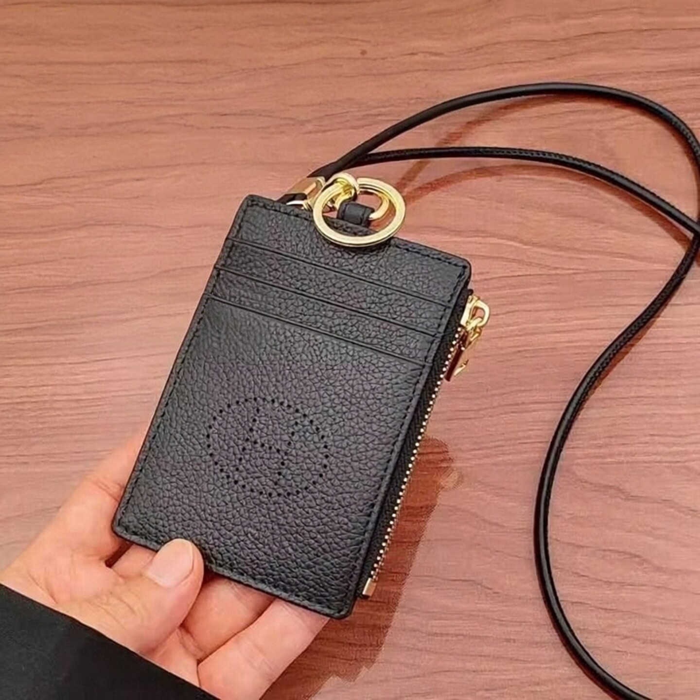 真皮H2025新款工作证身证件卡套工牌带挂绳挂脖拉链零钱卡包男女