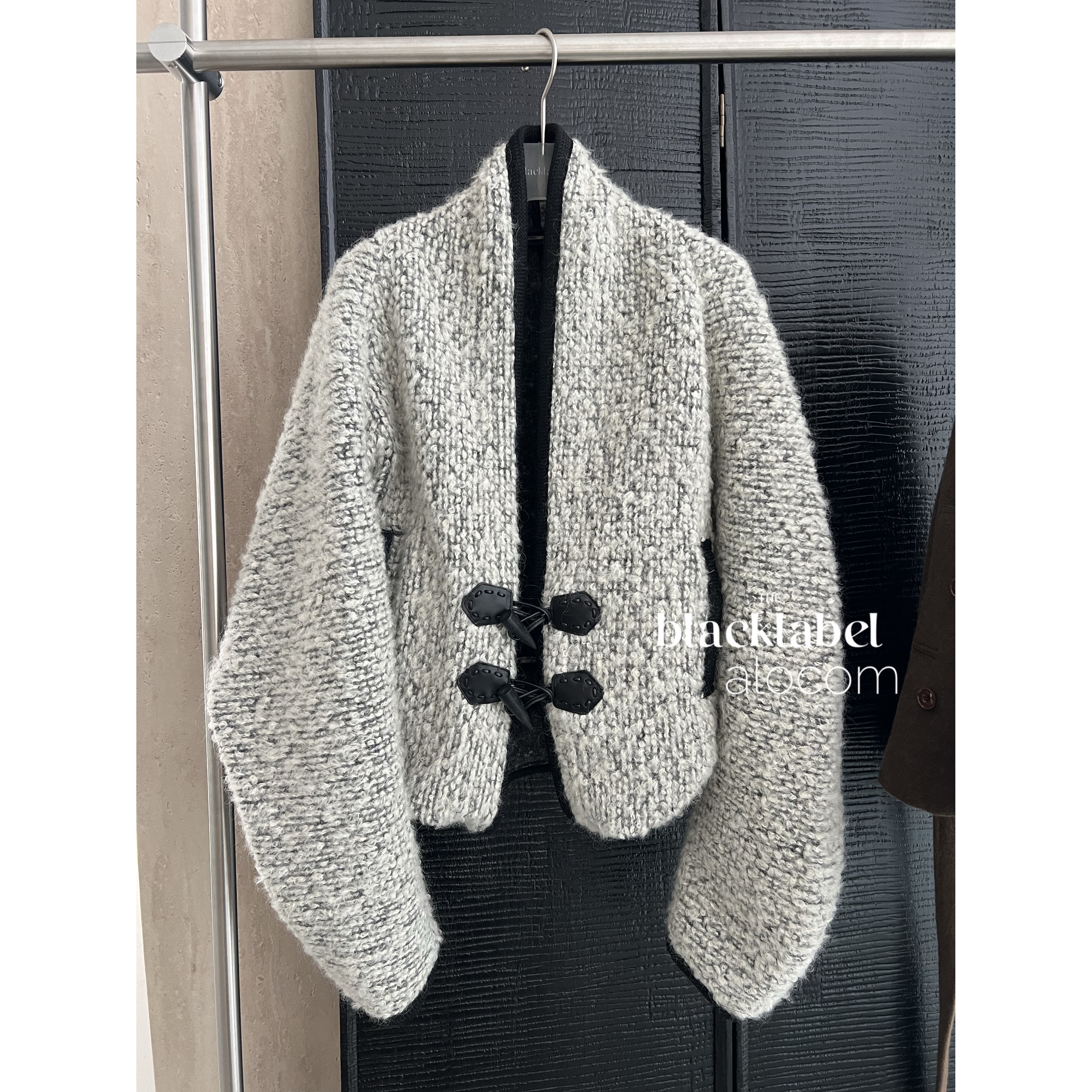 原面料定制 25秋冬新款落肩黑灰宽松羊毛外套 宽松开衫毛衣