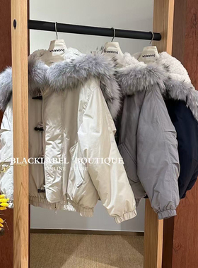 y版开！时髦保暖兼备～小飞侠25秋冬牛角扣鹅绒羽绒服大毛领外套