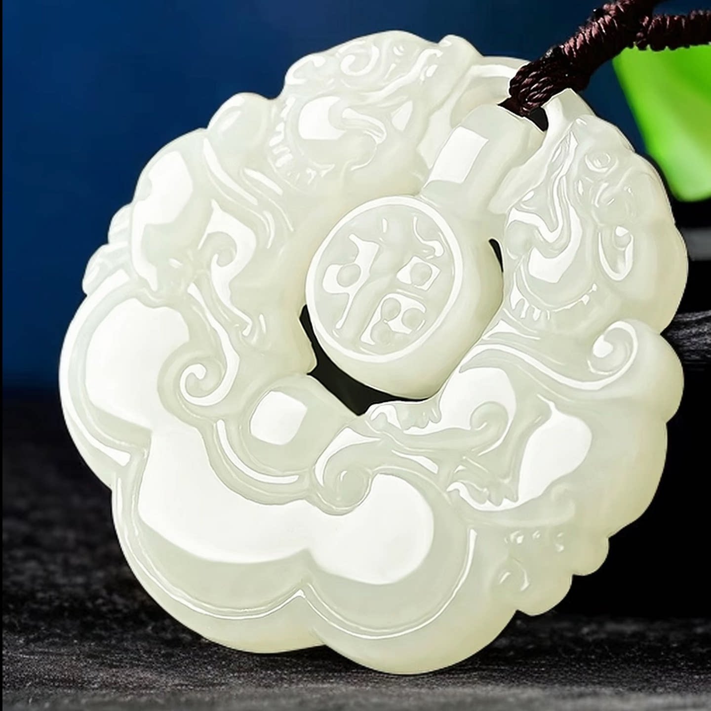 天然正品和田玉福寿如意貔貅吊坠