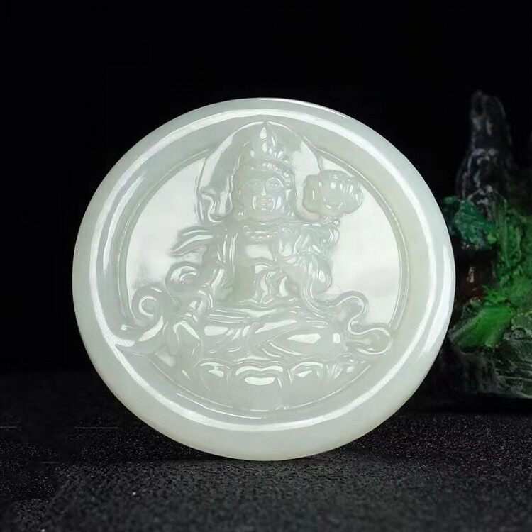 新疆和田玉羊脂白玉观音菩萨吊坠