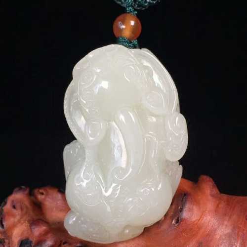 天然男女款招财貔貅新疆和田玉