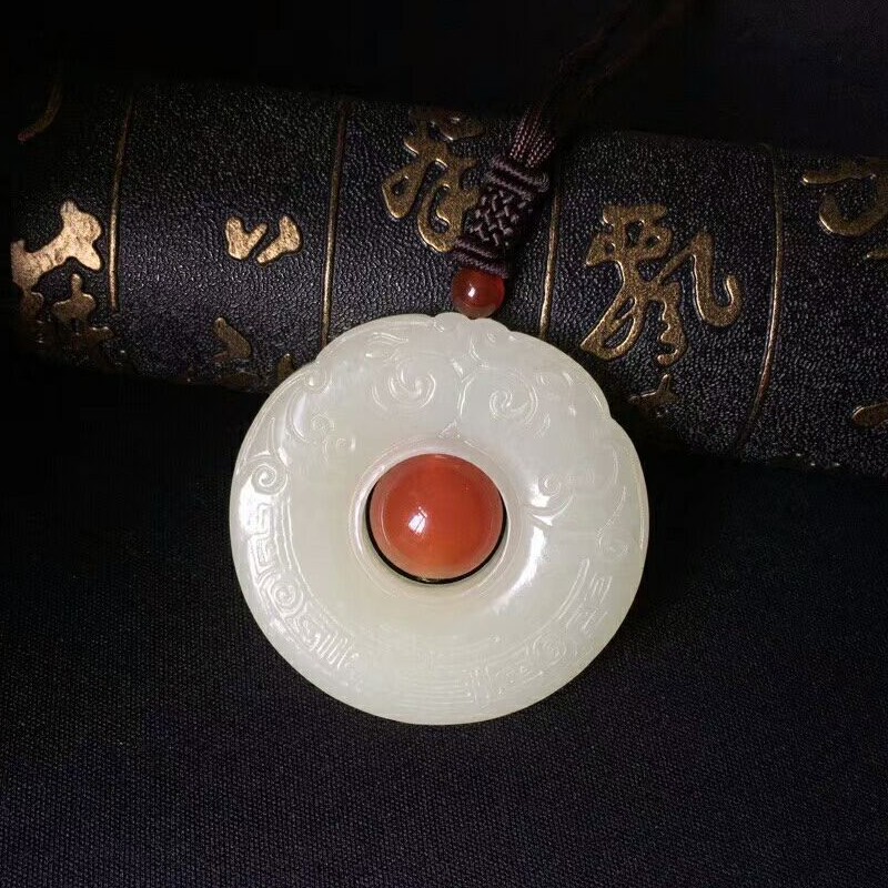 江苏工艺品平安扣新疆和田玉送证