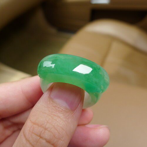 缅甸翡翠扳指冰种阳绿翡翠戒指男女款宽版满阳绿马鞍玉戒指玉指环