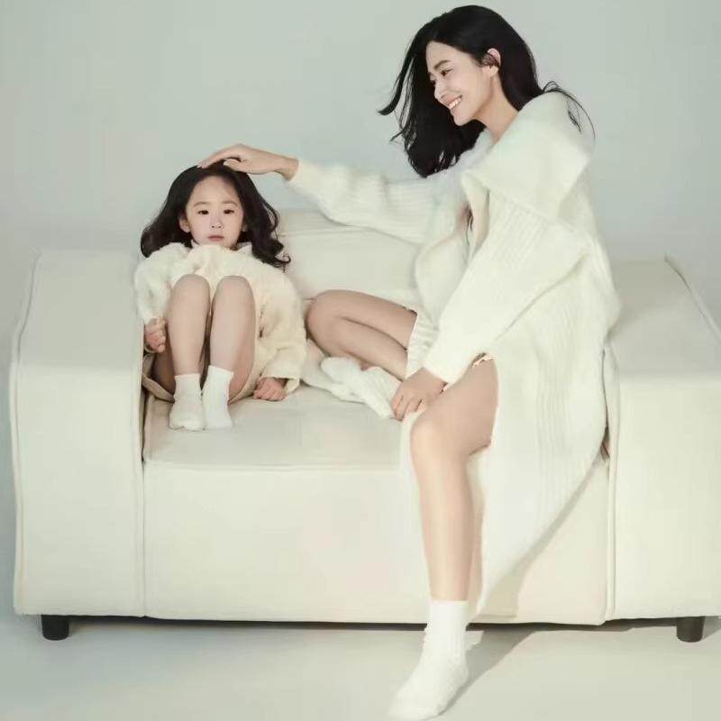 影楼新款秋冬简约母女写真毛衣
