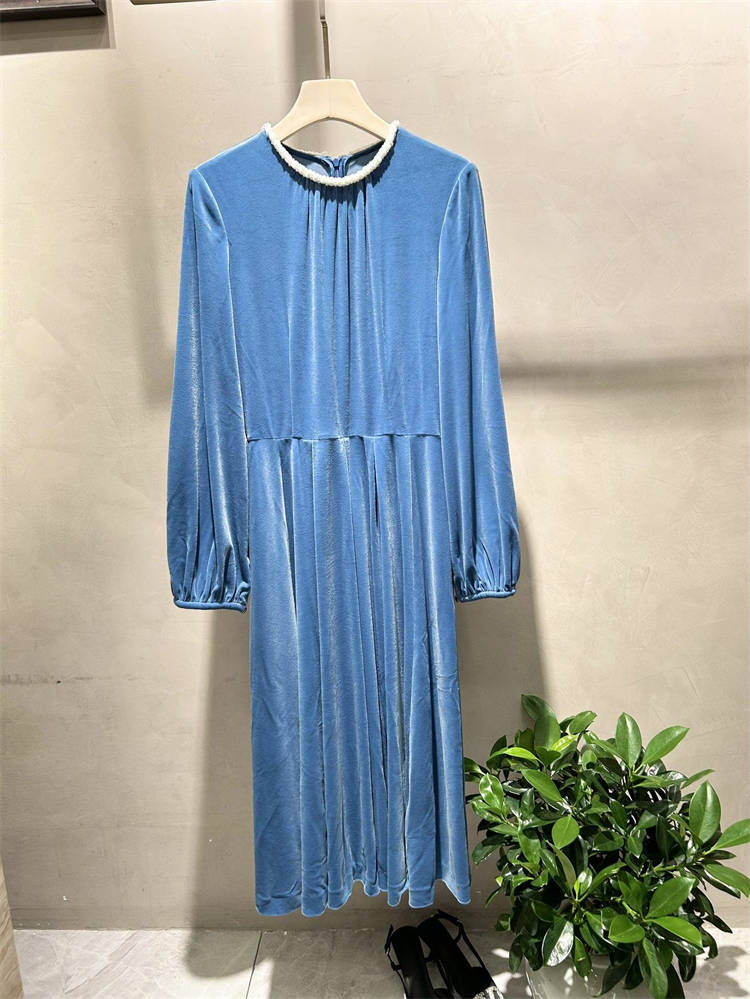 2024秋冬气质显瘦不挑人圆领新款