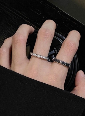 非黑即白戒指高级感小众设计简约情侣对戒男女ins冷淡风开口食指