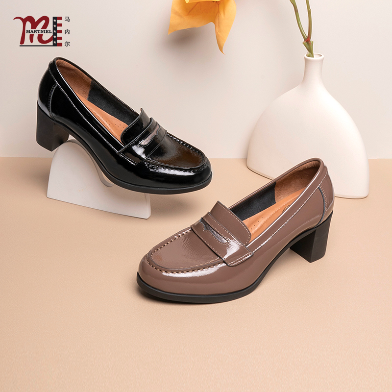 马内尔鞋子女早春新款黑色英伦风设计感小众一脚蹬乐福鞋G35241