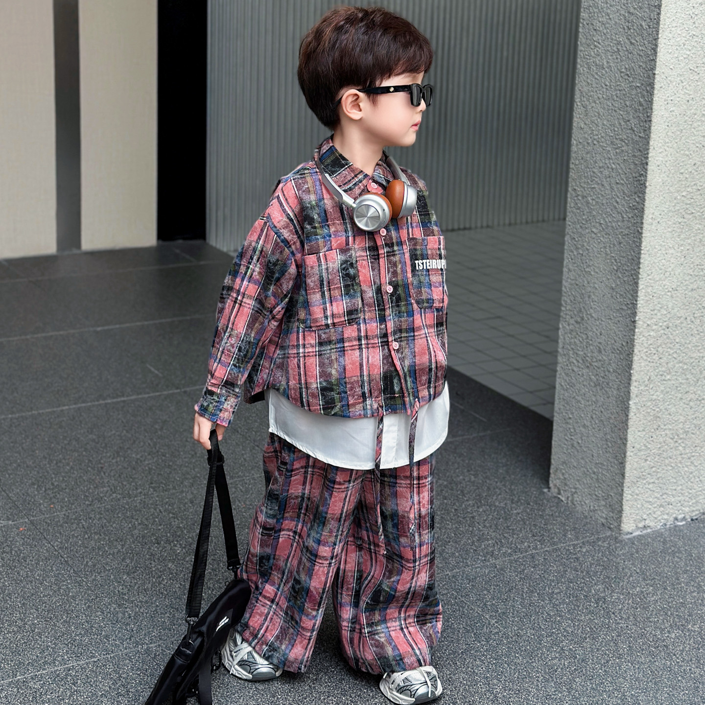 男童长袖套装秋季2025新款儿童衬衫格子裤两件套小男孩夏装炸街潮