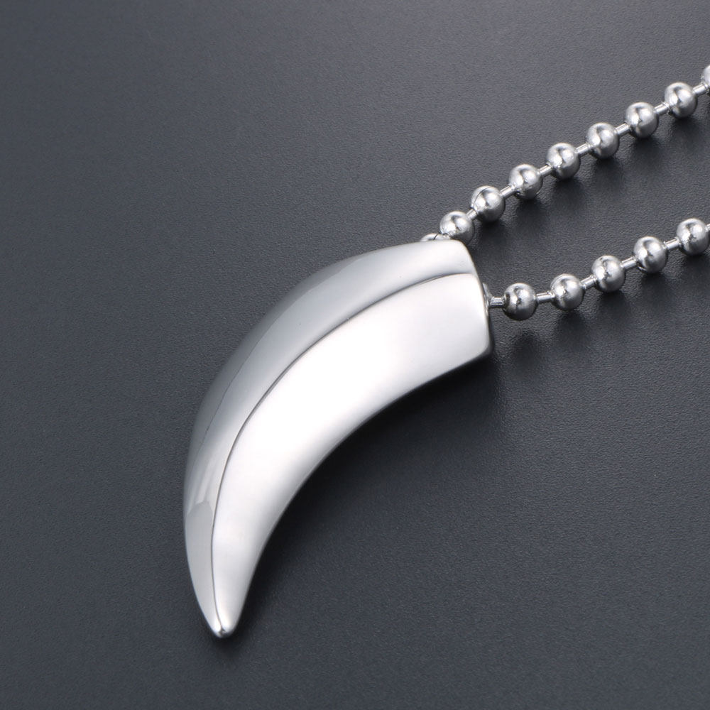 AH7钛钢个性狼牙男士吊坠项链欧美潮流配饰品时尚男款项坠帅气ins
