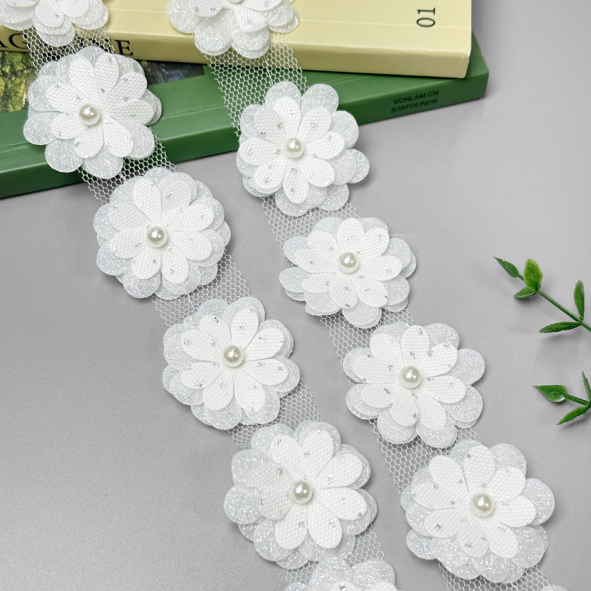 新款白色网纱钉珠装饰花朵花边条码服装发饰服饰箱包配饰花边辅料
