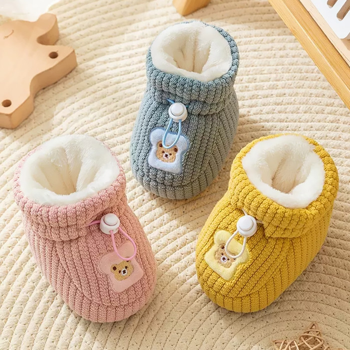 秋冬季婴儿男女宝宝软底加厚棉鞋