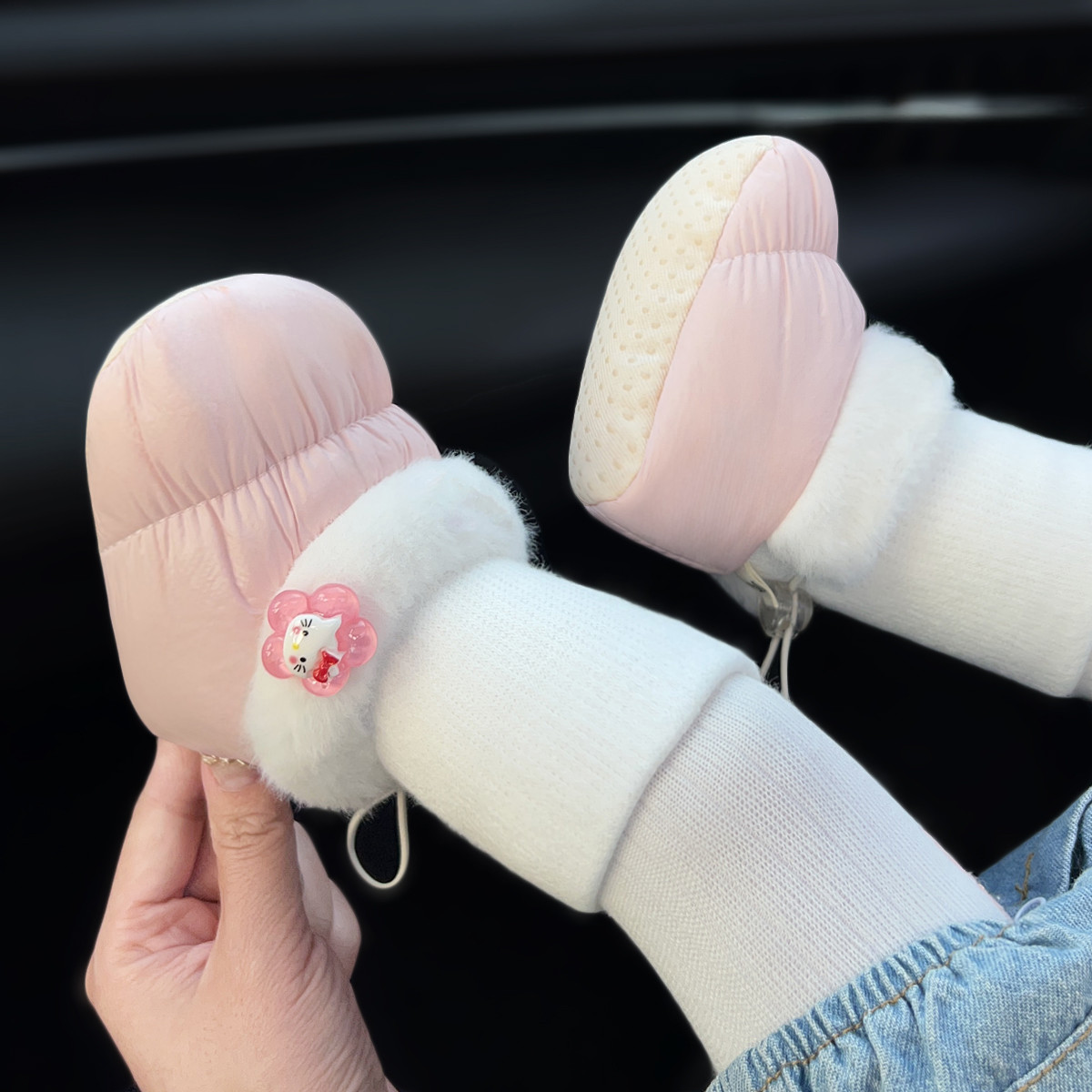 冬季新生婴儿0-1岁女宝宝加绒加厚鞋袜一体防滑不掉跟护脚棉鞋套