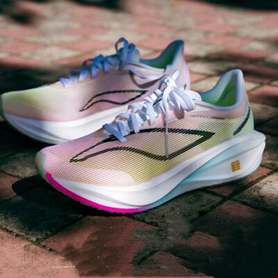 飞电5C碳板超软轻量跑鞋摩擦响减震透气学生体育体考竞速运动鞋男