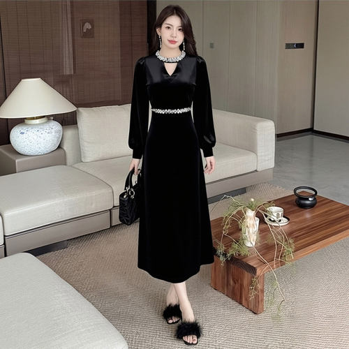2026秋冬季法式高级性感连衣裙女气质生日晚礼服鱼尾包臀裙D4702