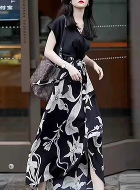 2026夏装新款碎花气质拼接假两件长裙名媛气场时装款连衣裙D0792