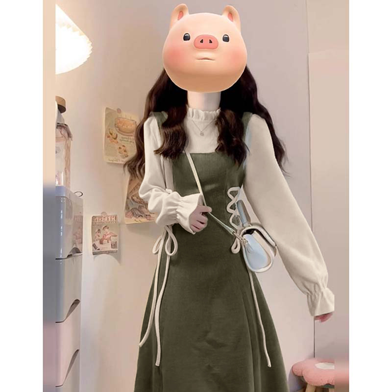 假两件绿色连衣裙女2025秋冬季新款今年流行爆款高级感长裙D4219