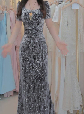 2025年新款高级感设计感收腰显瘦小个子包臀连衣裙女长裙D1592