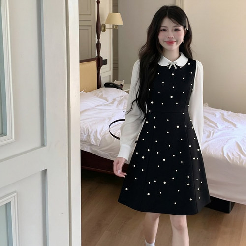 2026春秋季法式千金风珍珠连衣裙女学院风娃娃领长袖小黑裙TX0408