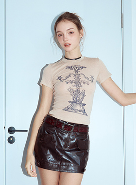 LINY LIBERTY 23SS 圆领印花修身辣妹短袖t恤女正肩短款上衣