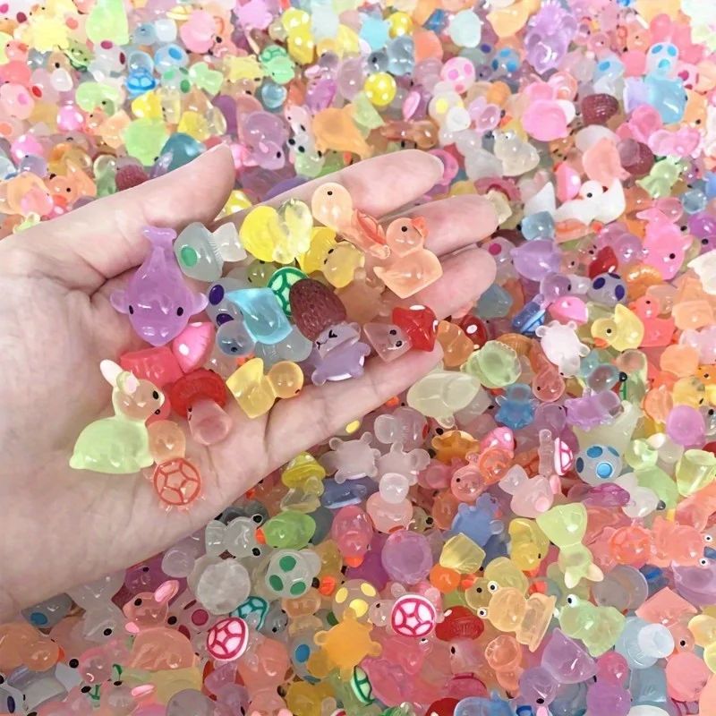 50 Cute Mini Animal Figurines Party Favors, Extra Bonuses, H