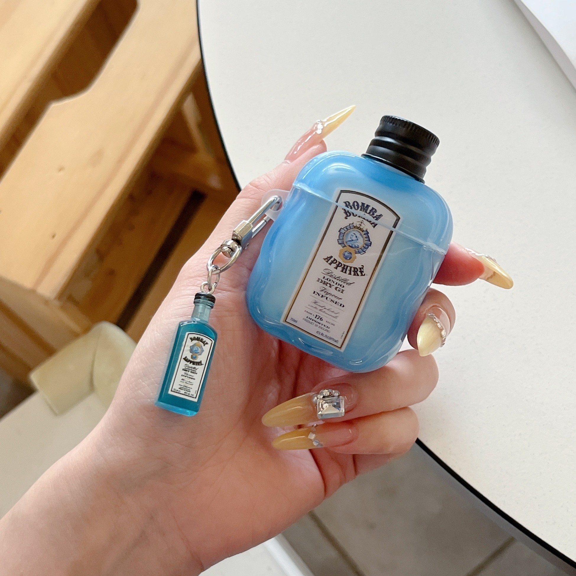 苹果耳机壳创意立体伏特加洋酒适用airpods4保护套新3代airpodspro2耳机套二代苹果耳机保护套airpodspro3男