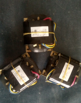 厂家直销 定做R型变压器 R牛5VA10VA15VA20VA30VA50VA100VA1000VA