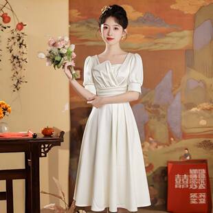 法式简约方领小个子白色连衣裙收腰高级感领证登记日常可穿中长裙
